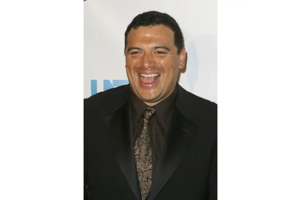 Comedian Carlos Mencia enters not-guilty plea in tax case