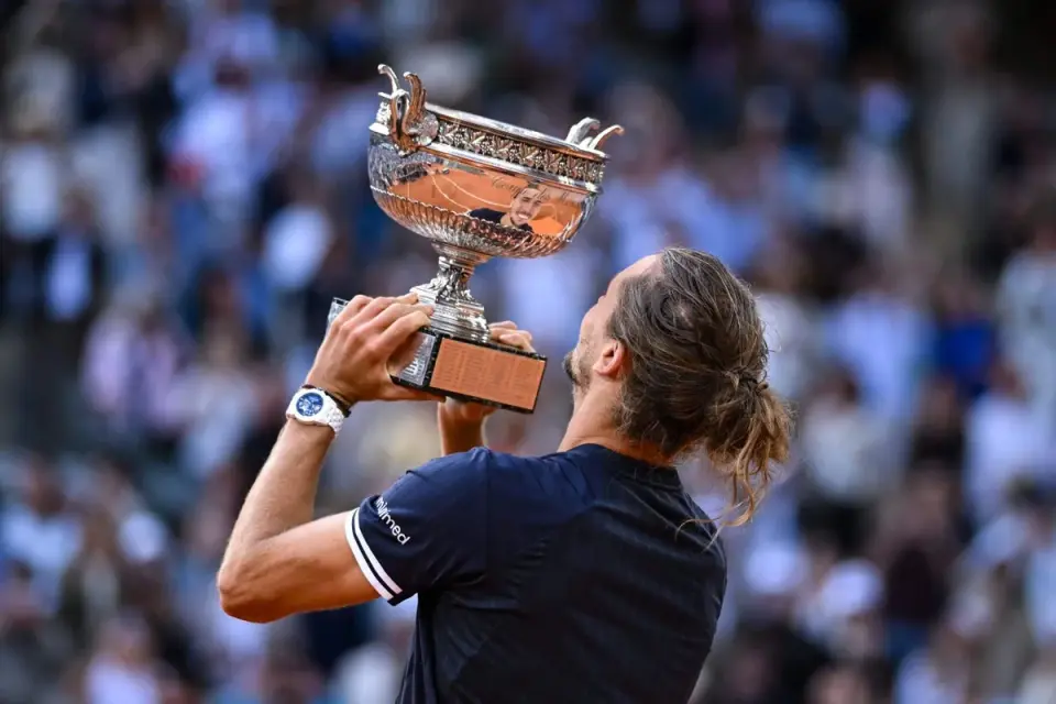 Zverev finally ends Grand Slam drought at Roland Garros, yet questions linger
