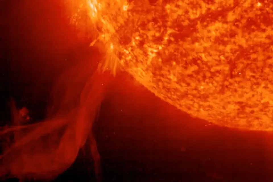 Sun unleashes massive flare as Earth faces CME and potential Northern Lights displays