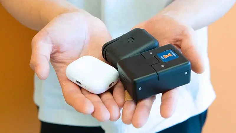 Pocket-Sized Fluorometer Matches Lab Accuracy for Cancer and HIV Detection