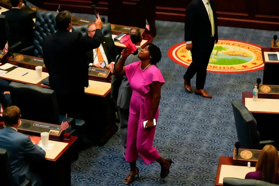 Florida redraws four districts to tilt House control toward GOP