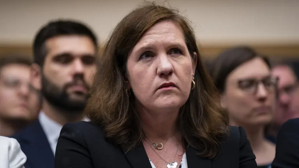 Supreme Court expands presidential reach by allowing removal of FTC commissioners