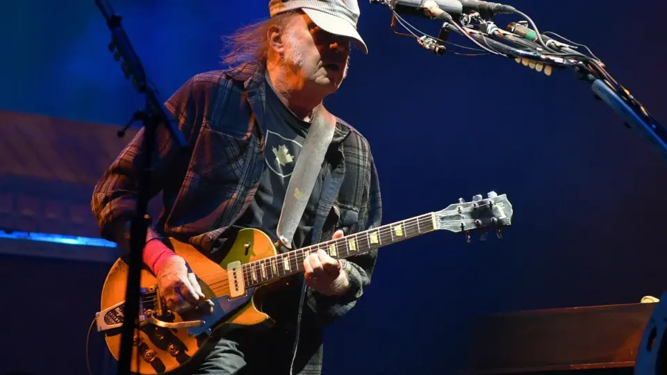 Neil Young Returns in 2026 with ‘After the Gold Rush’ at David Suzuki’s 90th Birthday Benefit