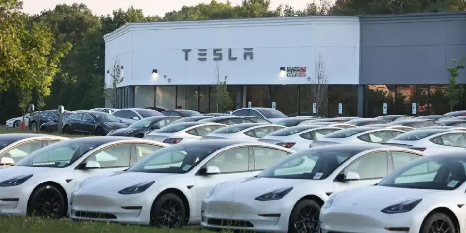 Tesla says HW3 cars can’t reach unsupervised FSD without hardware upgrade