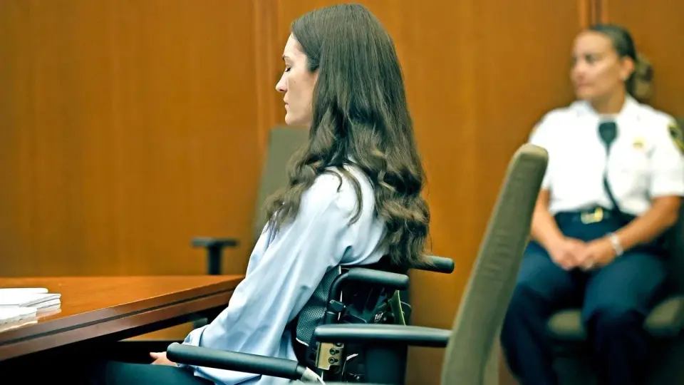 Two jurors seated as Lindsay Clancy's triple-death trial begins in Massachusetts