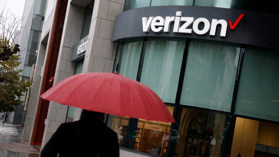 Verizon Cell Service Outage Impacts Thousands Across U.S.