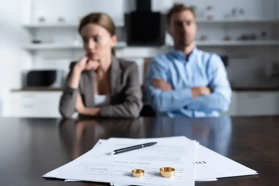 Same last name, longer marriage? Study finds link between surname sharing and divorce risk
