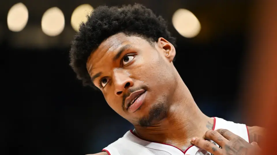 Heat Reserve Myron Gardner's Trash Talk Sparks Edwards' 45-Point Opener
