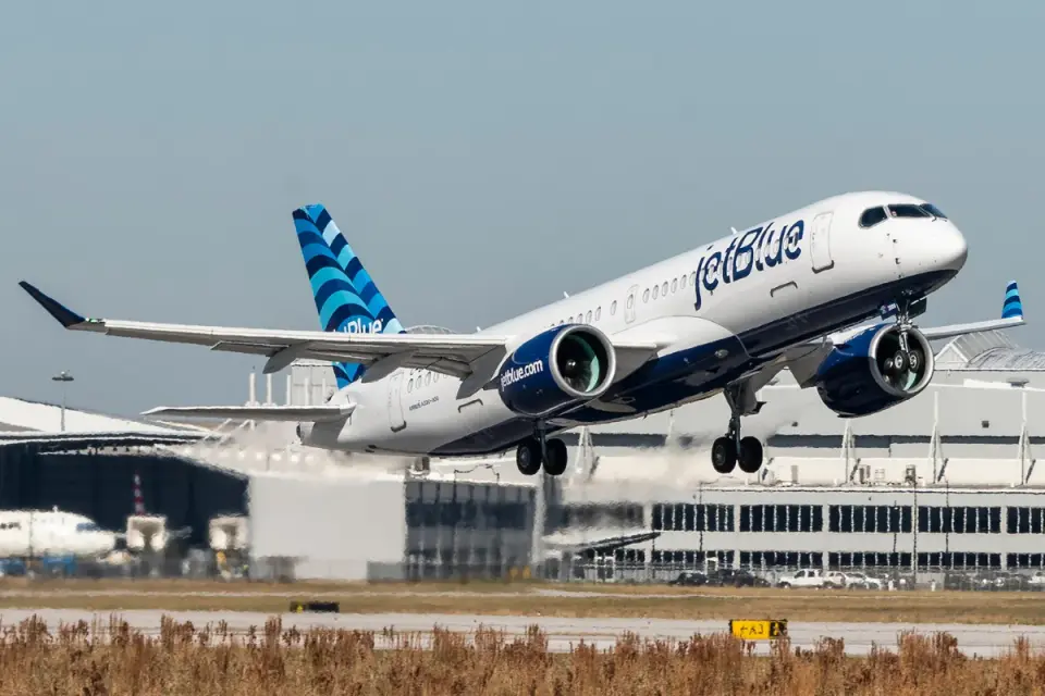 JetBlue Drops ‘Most Legroom’ Boast as BlueFirst Rolls Out Across Seats