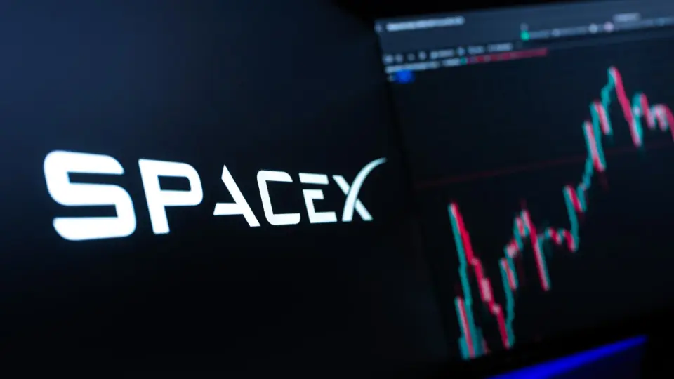 SpaceX becomes a magnet for retail buyers as FAB 10 takes shape