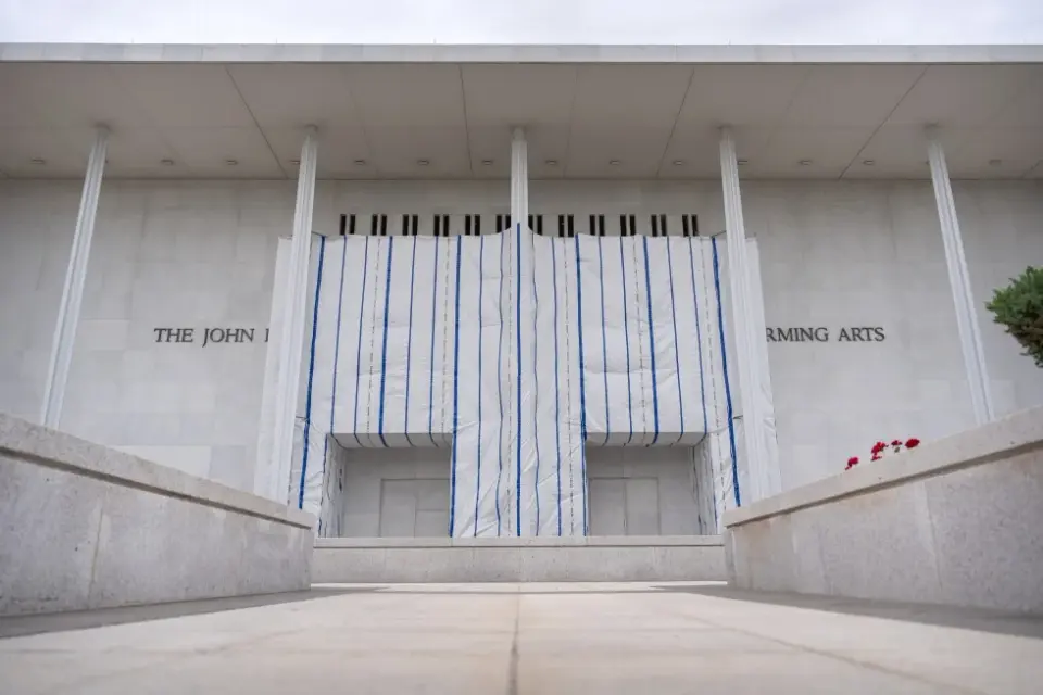 Kennedy Center: No obligation to move shows after court blocks two‑year closure