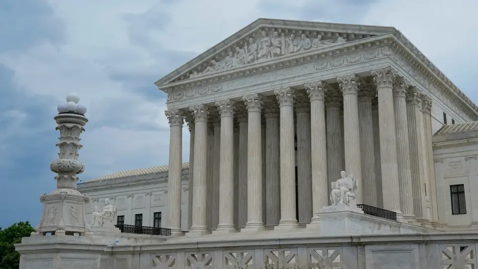 Supreme Court Opens Term with Climate, Gun, and Immigration Battles
