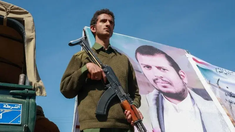 Houthi Strikes on Saudi Airports Kill Three as Leader Vows Prolonged Conflict