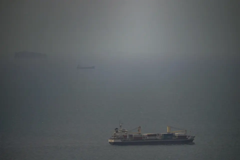 Six-Month Mine-Clearance Timeline for Hormuz Looms, Pentagon Briefing Warns