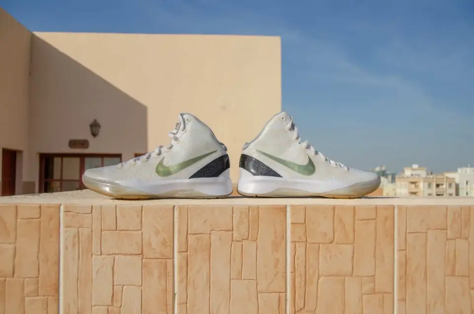 Nike Dips to Fresh 52-Week Low as China Headwinds Overpower Wholesale Rebound