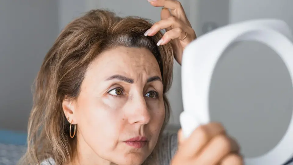 Gray Hair: A Visible Clue to the Body’s Stress Defenses