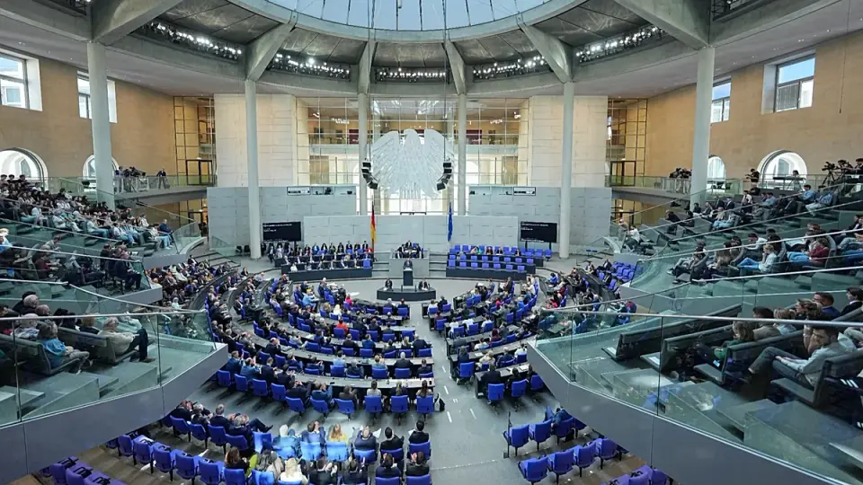 Germany Rolls Out Broad Reform Package to Boost Economy