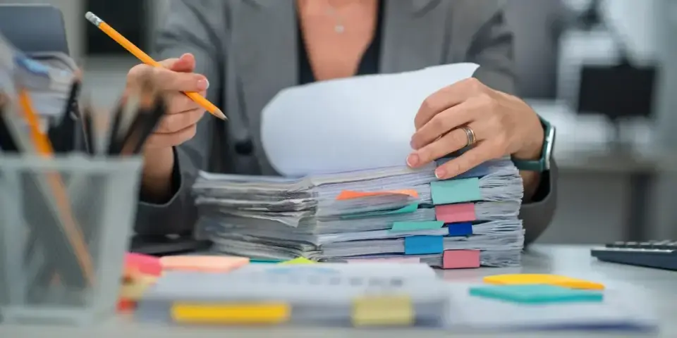 Handshake AI Offers Up to $30K for User-Owned Written Documents