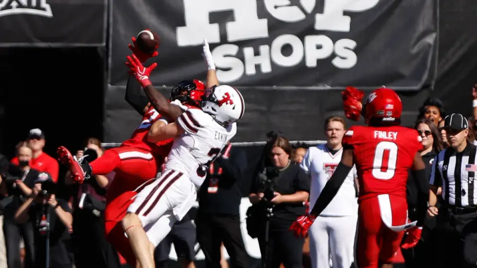 Cincinnati's 37-24 Upset Over Texas Tech Disrupts Big 12 Playoff Hopes