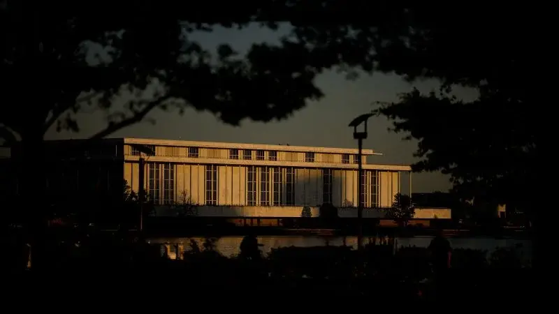 Trump Seizes Stage in Kennedy Center Closure Drama with ‘Demolished’ Poster