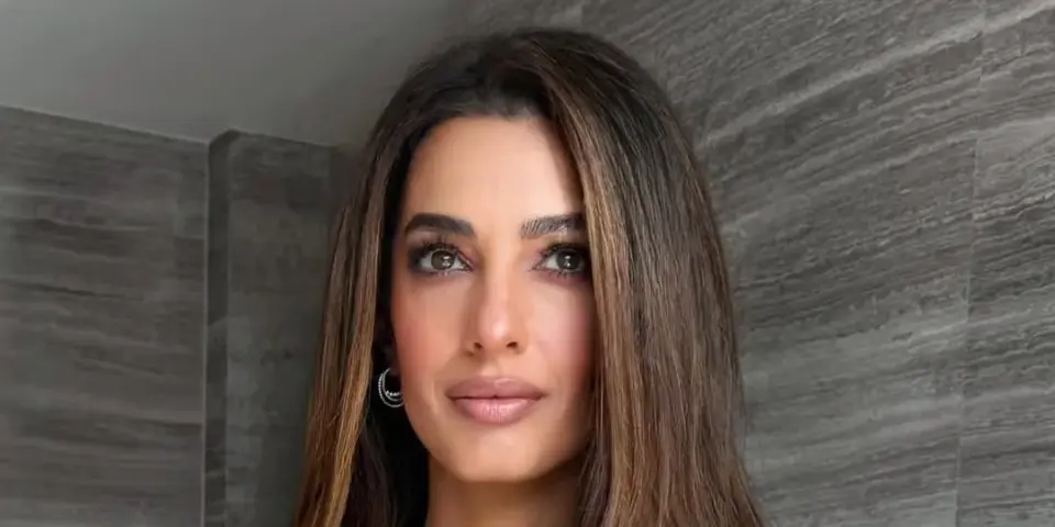Amal Clooney Unveils a Sleek Bell-Bottom Haircut