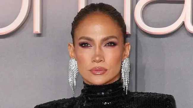 Lopez and Affleck Reconnect Amid Grief, Not Romance