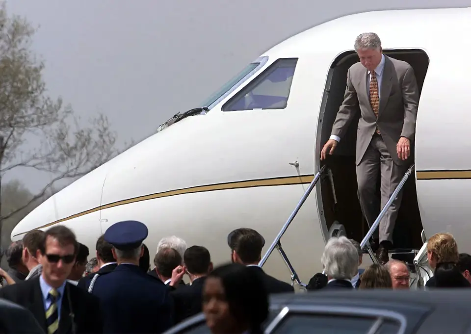 Clinton Briefed Press on Air Force One Switch; Trump Skipped the Briefing
