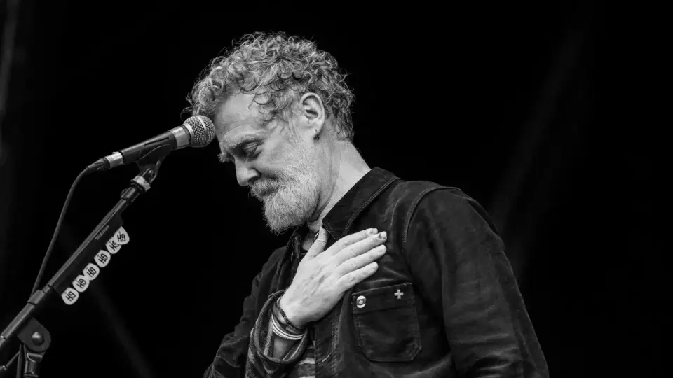 Glen Hansard's Family Announces Public Wake and Dublin Cathedral Funeral