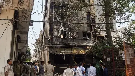 Foreigners among 21 dead as Delhi's Malviya Nagar blaze rages