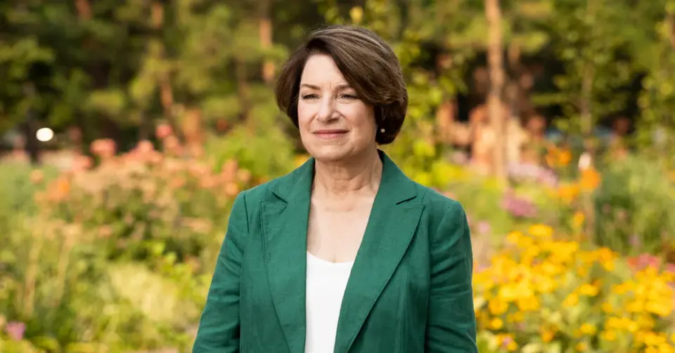 Klobuchar’s Minnesota Gambit: Auditing Fraud and Navigating Federal Tensions