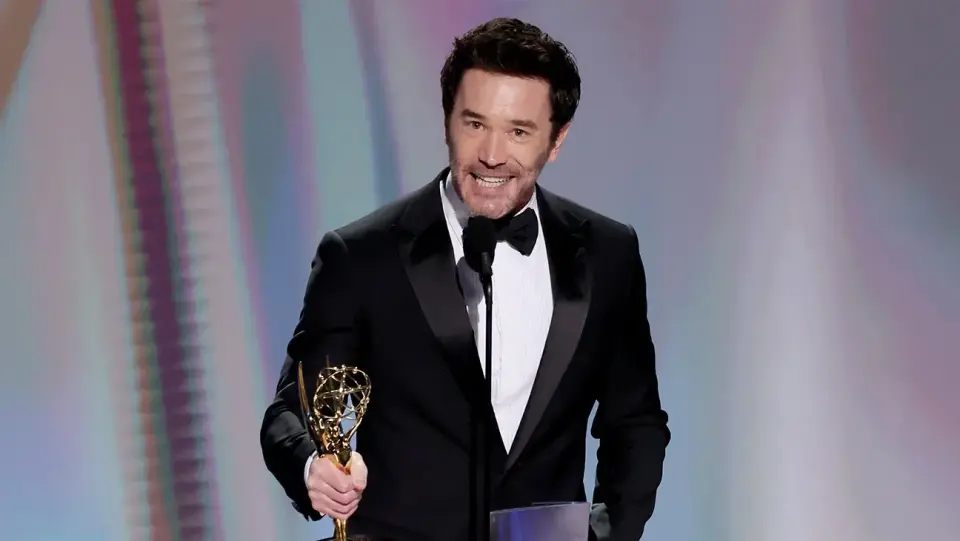Tom Pelphrey Wins First Primetime Emmy for 'Task,' Dedicates Speech to Pregnant Fiancée Kaley Cuoco