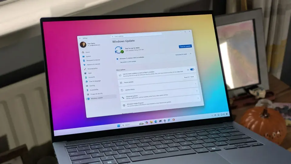 Windows 11 Update Controls get bigger leeway: skip at setup, longer pauses, and clearer update details