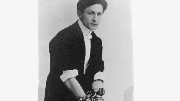 Houdini's 1926 Detroit Death Centennial Sparks New Medical Theories and Chicago Tributes