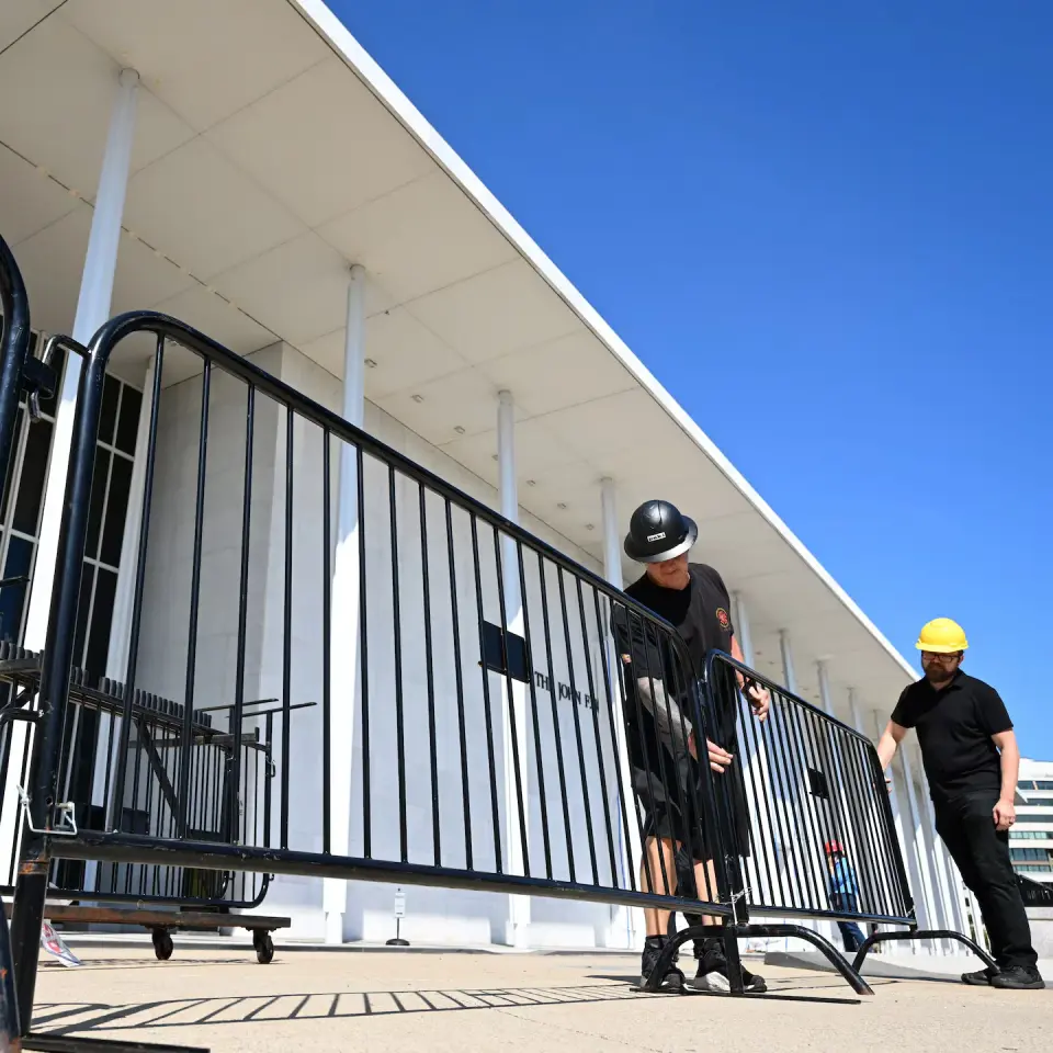 Whistleblowers allege Kennedy Center halted repairs to justify closure