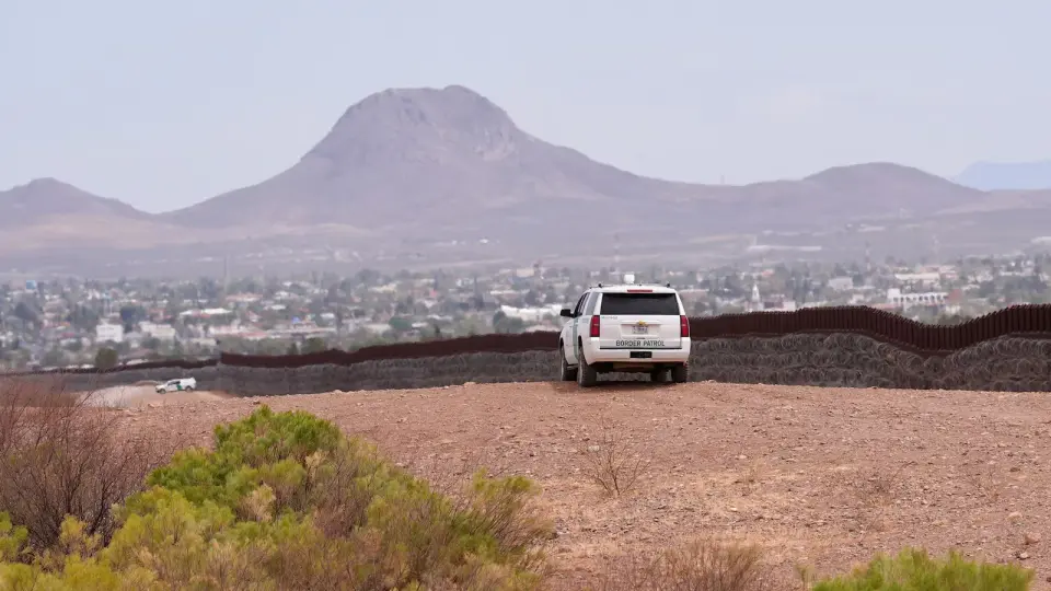 Federal Contractors Begin Arizona Border Wall Construction Amid Tohono O'odham Protests
