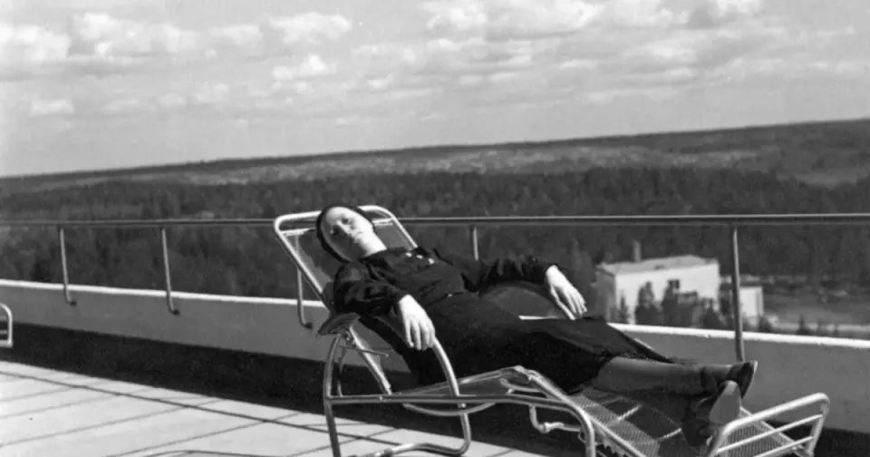 Helsinki’s Literary Avant-Garde Navigates Educational Crisis and Architectural Legacy