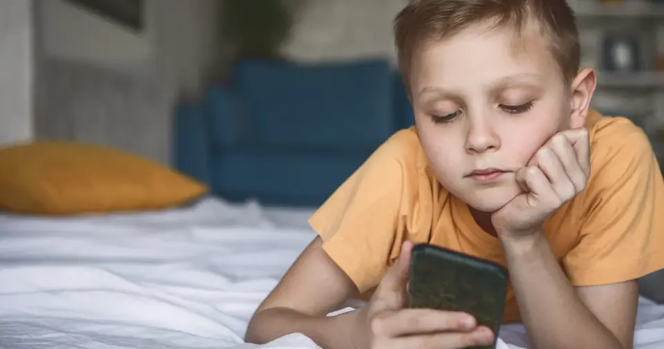 Finnish study finds more childhood screen time linked to sharper teen cognition