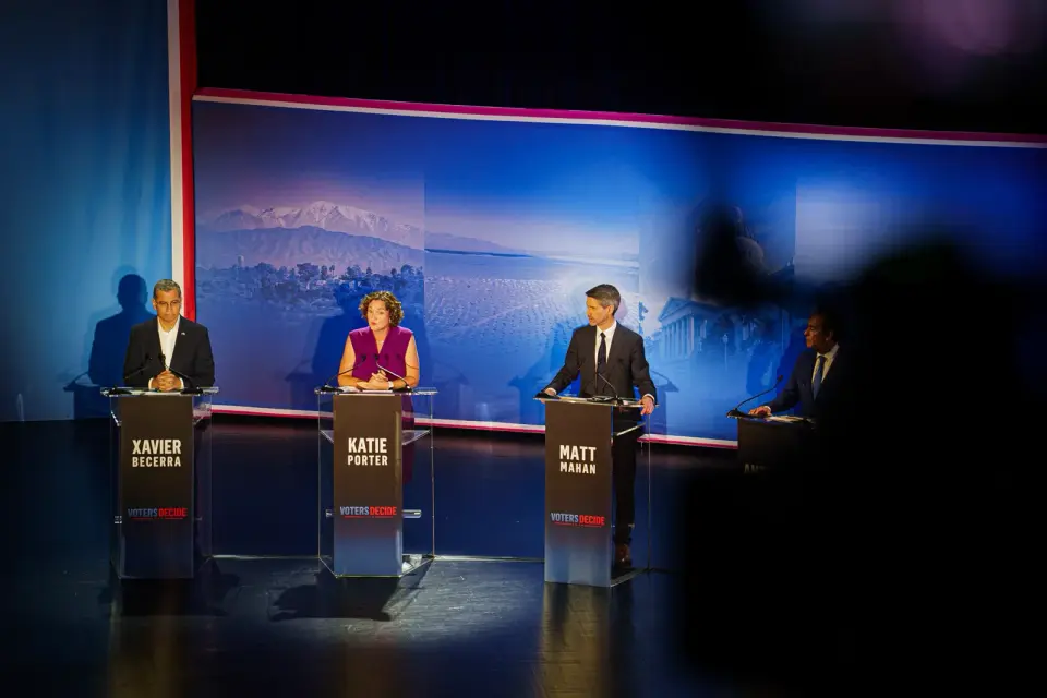 Calif. Democrats mull last-minute voting strategy in governor race