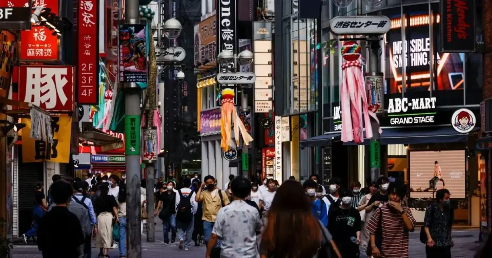 Japan’s New Residency Rules Spark Anxiety and Economic Debate