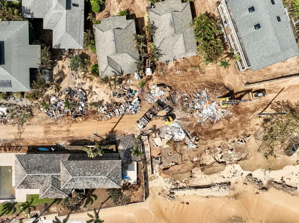 Hurricane Lowell’s Aftermath: Kauaʻi Faces Iniki-Level Damage as Niʻihau Remains Isolated