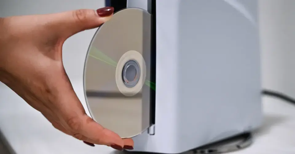 Discs Aren’t Dead Yet: Next-Gen Consoles Could Bring Physical Media Back