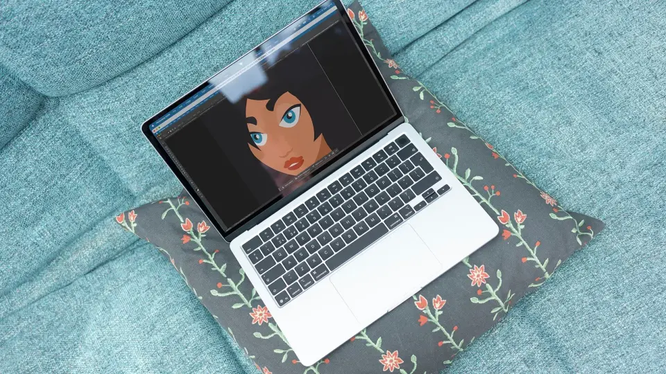 MacBook Air M5 slips into Amazon discount wave