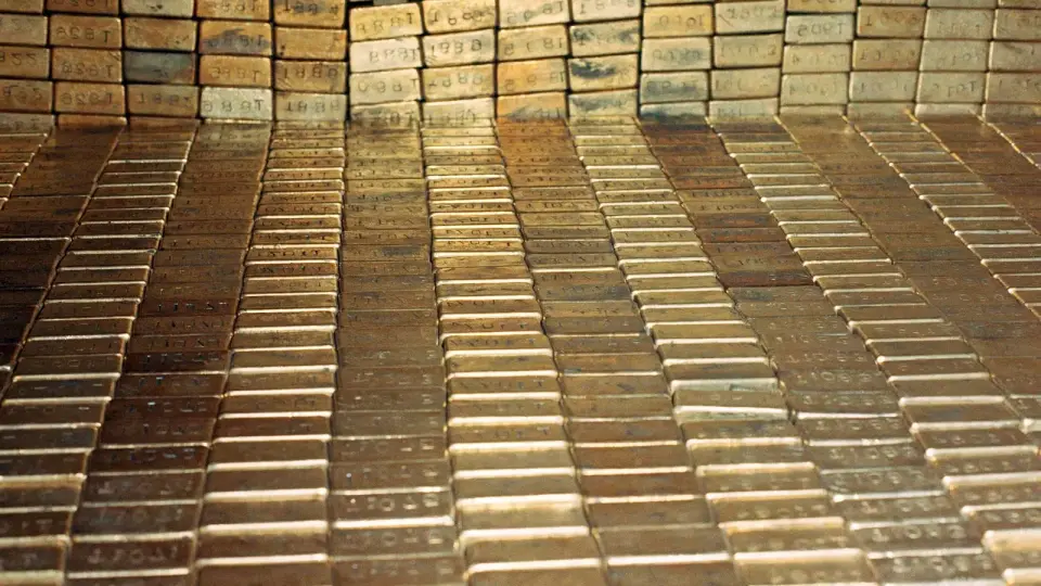 Trump Urges Reassessment of Fort Knox Gold Reserves