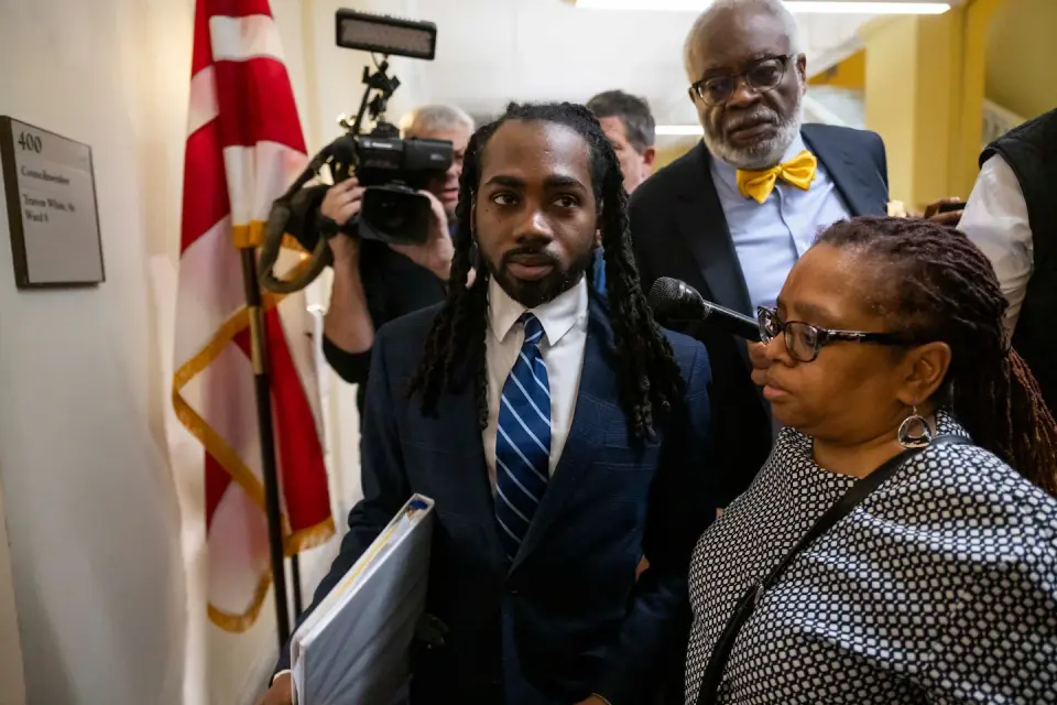 White’s Federal Bribery Trial Begins Amid Jury Selection Delays and Tampering Accusations