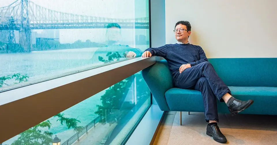 Aging as a Program: Remodeling the Cell Society Across Life