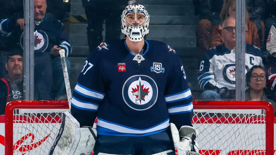 Jets suspend Hellebuyck after he skips camp amid trade standoff