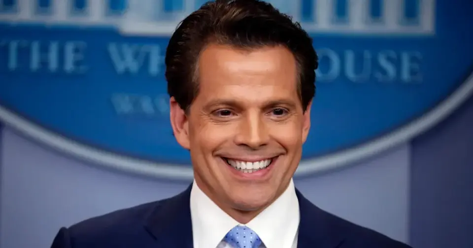 Scaramucci Slams Trump's Qatar Jet as a Symbol of a Fractured White House