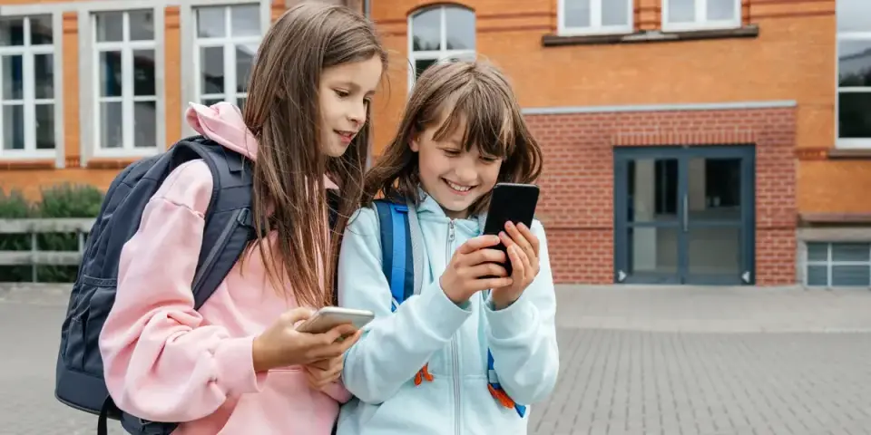 Data shows Australian teen social media use rebounding despite ban