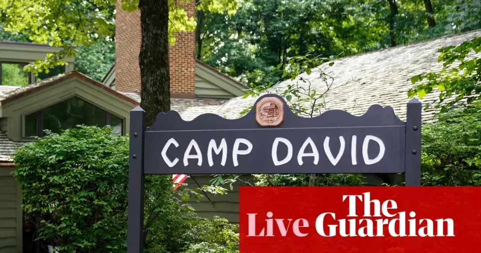 Trump to map Iran war exit in Camp David cabinet meeting as midterms loom
