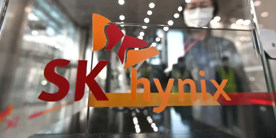 Korean Chip Rally Lifts SK Hynix, US ADRs Slump